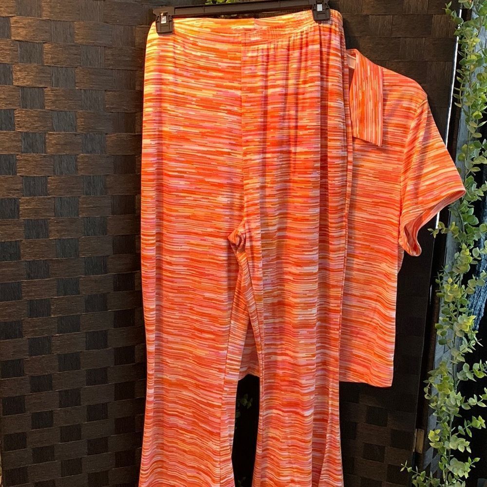 Rue21 + two piece lounge set.  3X Button up crop top and 2X bell bottom pants